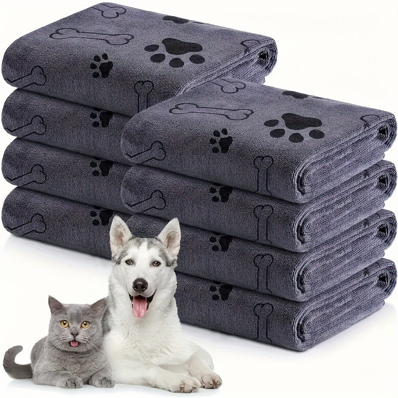 Pet bath towel quick drying and absorbent for dogs and cats bath towel soft and quick drying pet supplies.