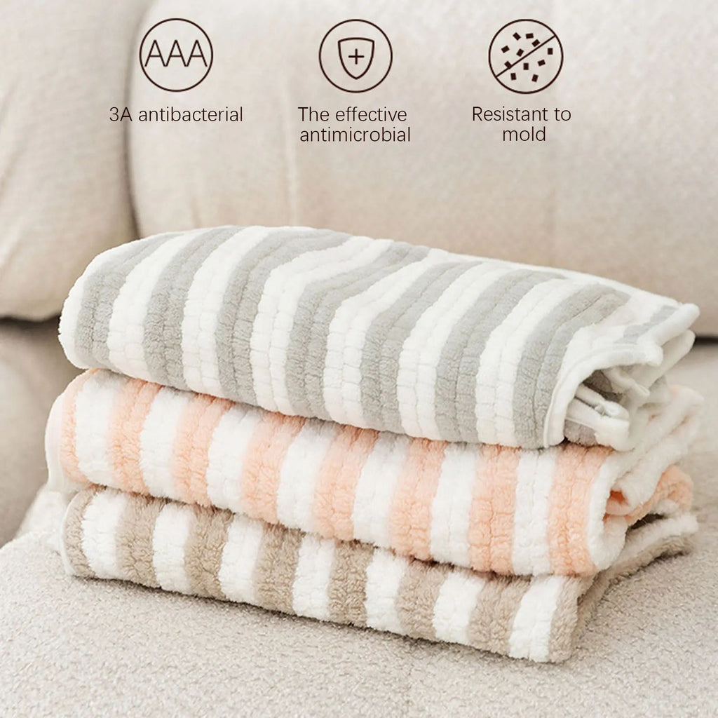 Ultra-Absorbent Bathrobe for Large, Medium, and Small Dogs.